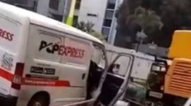 Tandon air atau bak penampungan air proyek Stasiun LRT Jabodebek Setiabudi, Jakarta Selatan jebol. (Instagram.com/@merekamjakarta)
