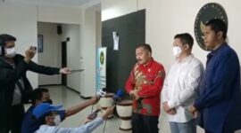 Pengacara Kamaruddin Simanjuntak desak Komisi Kejaksaan RI lakukan audit Investigasi atas kasus hukum yang menimpa kliennya. (Dok. Ferry)