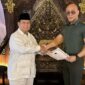 Pemberian pangkat tituler kepada Deddy Corbuzier oleh Menteri Pertahanan Prabowo Subianto. (Instagram.com/@mastercorbuzier) 