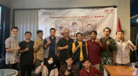 GMPK Jawa Barat menggelar diskusi bertema 'Ancaman Pemilu 2024 dan Jalan Tengah  Kebangsaan' di Panyileukan Kota Bandung. (Dok. Gerakan Mahasiswa Pelajar Kebangsaan )
