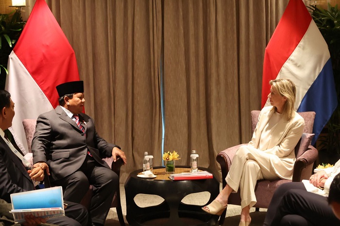 Menteri Pertahanan Prabowo Subianto melakukan pertemuan bilateral dengan Menhan Belanda Kajsa Ollongren. (Dok. Tim Media Prabowo Subainto)