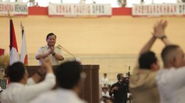Ketua Umum Partai Gerindra Prabowo Subianto dalam acara Konsolidasi Akbar Partai Gerindra se-Jakarta Timur yang digelar di GOR Velodrom, Jakarta Timur, Minggu, 16 Juli 2023. (Dok. Tim Media Prabowo Subianto)
