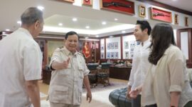 Jusuf Hamka bertemu Menteri Pertahanan Prabowo Subianto di di Kantor Kementerian Pertahanan RI. (Dok. Tim Media Prabowo Subianto)

