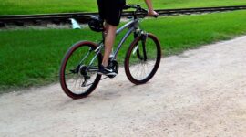 Pesepeda mengalami kecelakaan saat sedang bersepeda. (Pixabay.com/ArtisticOperations)