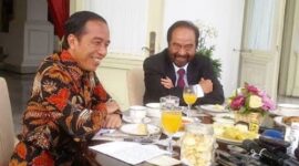 Presiden Jokowi dengan Ketua Umum NasDem Surya Paloh. (Instagram.com/@suryapaloh.id)