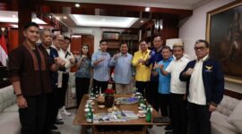 Para ketua umum partai ikut mengantarkan bakal pasangan capres dan cawapres Prabowo Subianto - Gibran Rakabuming Raka. (Dok. Tim Media Prabowo Subianto)