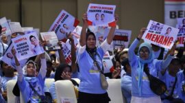 Calon presiden nomor urut dua Prabowo Subianto Menghadiri acara Deklarasi Nasional Gerakan Muslim Persatuan Indonesia Cinta Tanah Air (Gempita) di Grand Sudirman Ballroom. (Dok. Tim Media Prabowo-Gibran)
