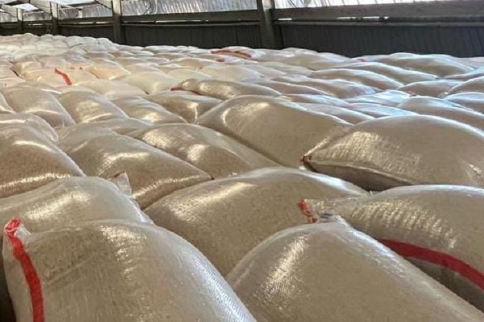 Beras Food Station Cipinang oplosan dijual premium, mutu rendah. (Dok. Kementan)