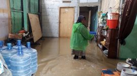 Banjir dan mengakibatkan rumah terendam di Kabupaten Sinjai, Sulawesi Selatan. (Dok. BPBD Kabupaten Sinjai)
